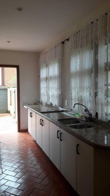 Casa E Vista Privilegiadas No Alto Do Capivari Campos do Jordão Eksteriør bilde